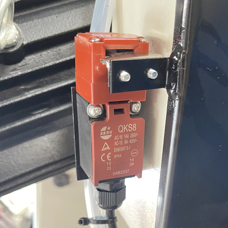 Ленточнопильный станок для резки металла DMM MWS-170 (220v)