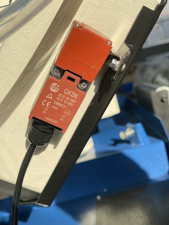 Ленточнопильный станок для резки металла DMM MWS-220 (380V)