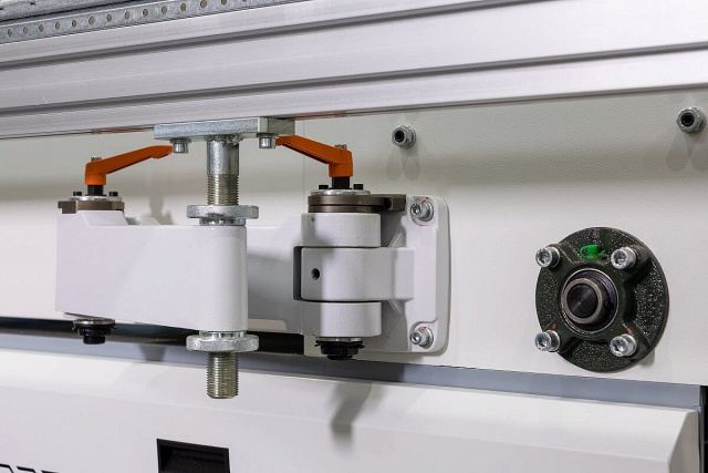 Автоматический кромкооблицовочный станок Nanxing NB8CHJQ