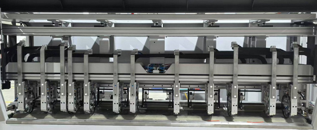 Автоматический резательно-рилёвочный центр с ЧПУ Beaver PACKMATIC TURBO 12K