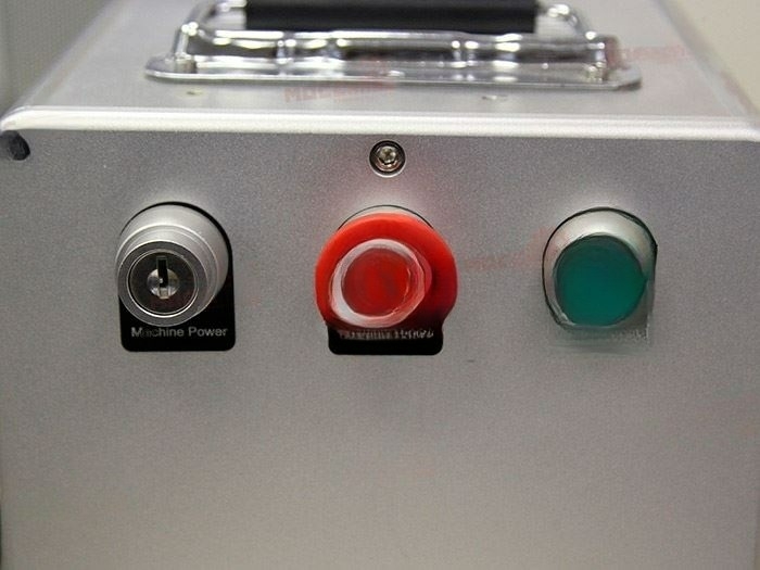 Ручной лазерный маркиратор Economic 30W (излучатель Raycus)