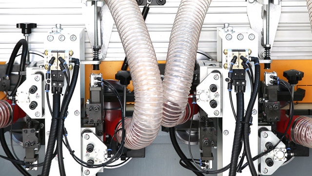 Автоматический кромкооблицовочный станок Nanxing NB8PСHGM-PC