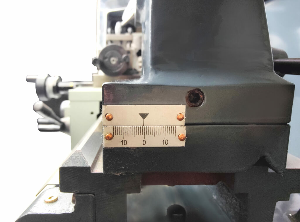 Настольный токарный станок Metal Master MasterTurn 2550GV