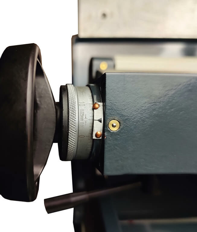 Настольный токарный станок Metal Master MasterTurn 2550GV