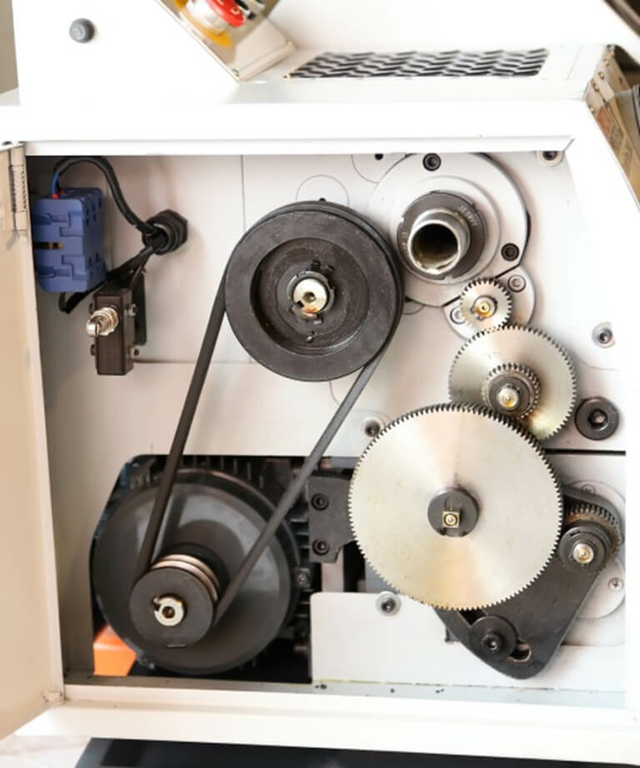 Настольный токарно-винторезный станок Metal Master MasterTurn 2880G