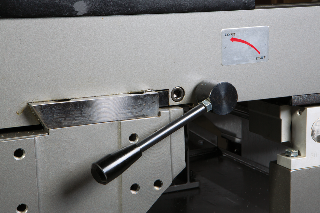 Ленточнопильный полуавтоматический станок Jet MBS-1824DAS (ITA1824DAS)