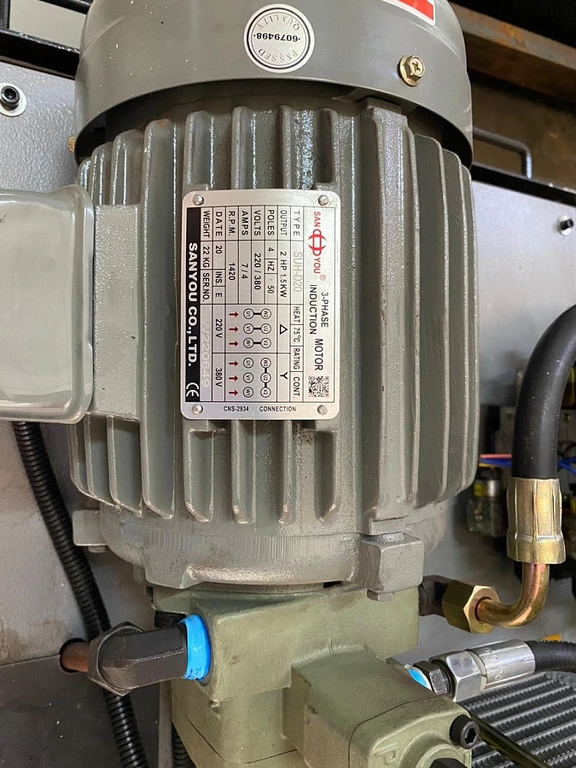 Гидравлический ленточнопильный колонный станок Stalex SBS-650 (12020650)