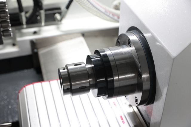 Автоматы продольного точения IRONMAC ISL-205 и ISL-206