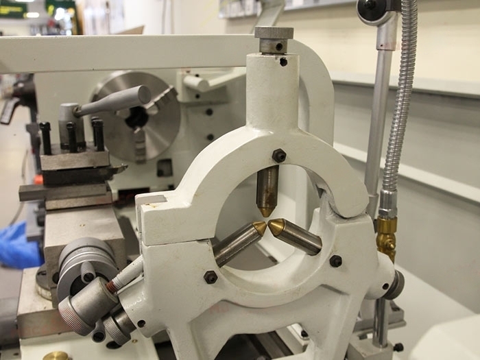 Универсальный токарный станок ML 400x1000 по металлу