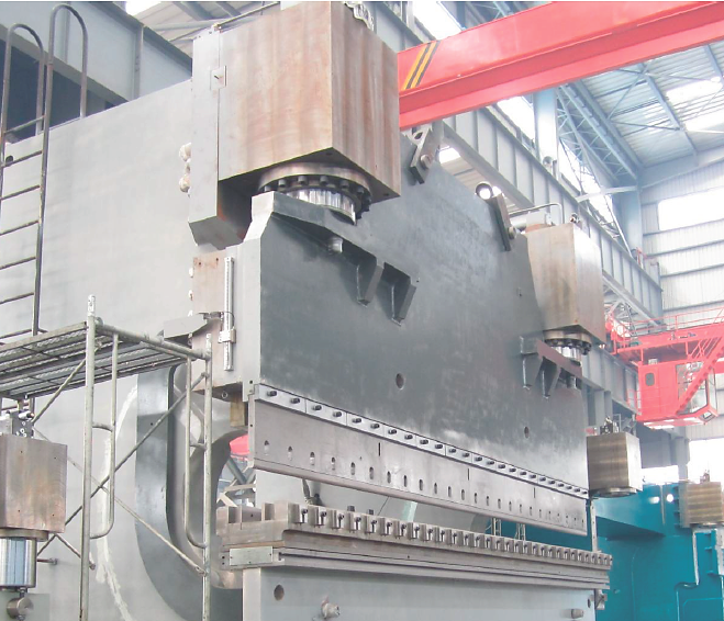 Листогибочный гидравлический пресс с ЧПУ MetalTec HBC 1000/6000