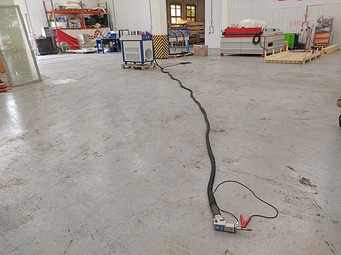 Волоконно-лазерный сварочный аппарат MFKY-W-HW2000-C 2кВт IPG с механизмом подачи проволоки