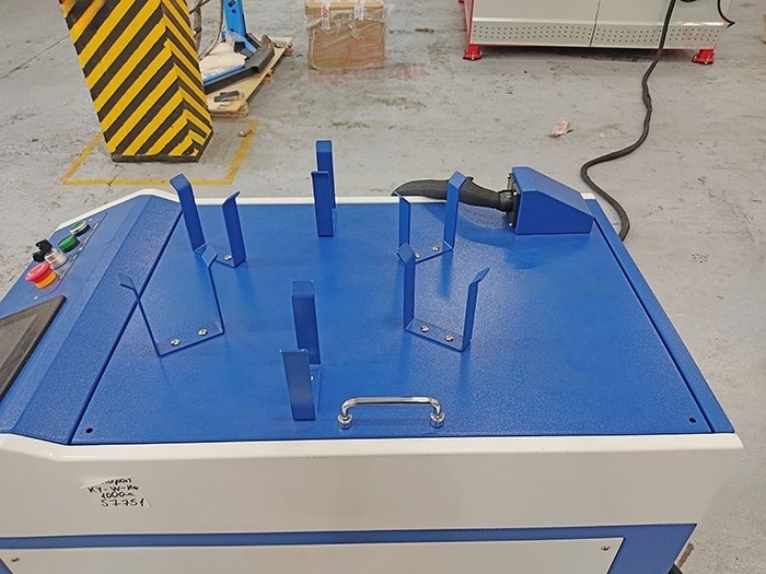 Волоконно-лазерный сварочный аппарат MFKY-W-HW1000-C 1кВт Raycus с механизмом подачи проволоки