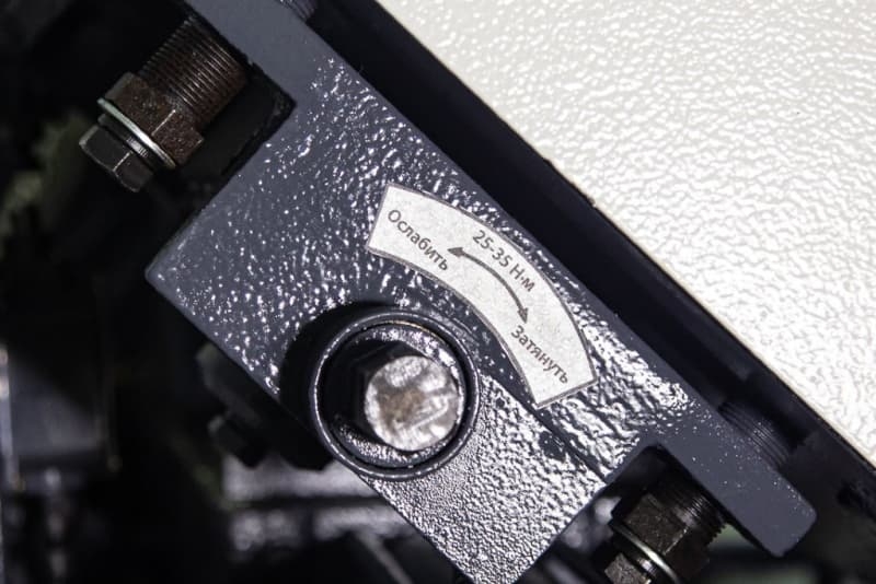 Ленточнопильный двухколонный станок Metal Master MGH-200