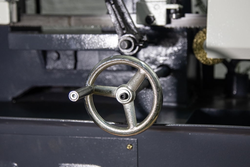 Ленточнопильный двухколонный станок Metal Master MGH-350