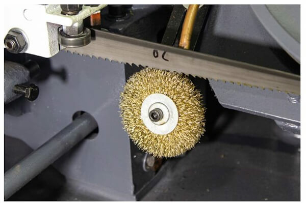 Полуавтоматический ленточнопильный станок MetalMaster MGH-350E