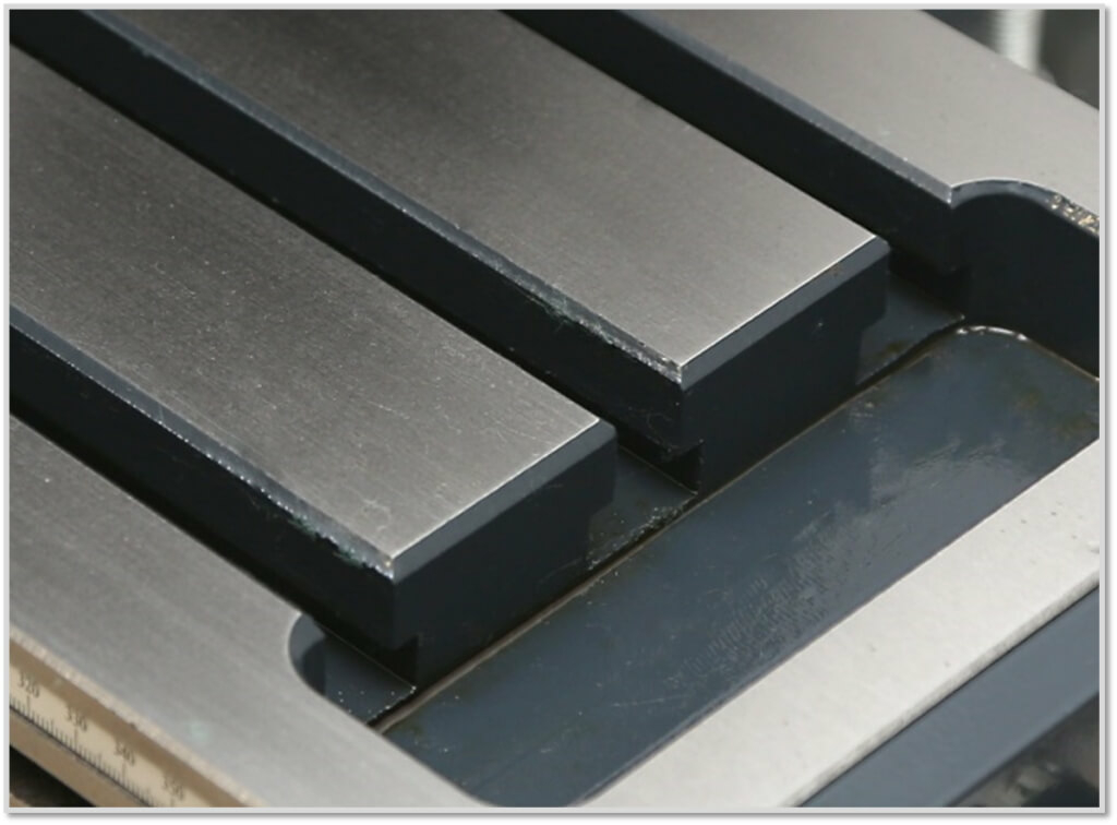 Настольный фрезерный станок Metal Master MMD - 20LV MG