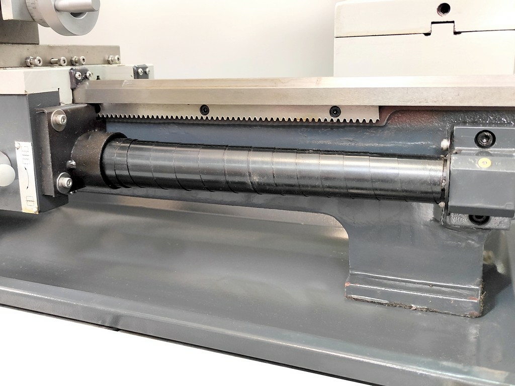 Настольный токарно-винторезный станок Metal Master MML 2140V