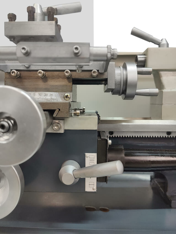 Настольный токарно-винторезный станок Metal Master MML 2140VE