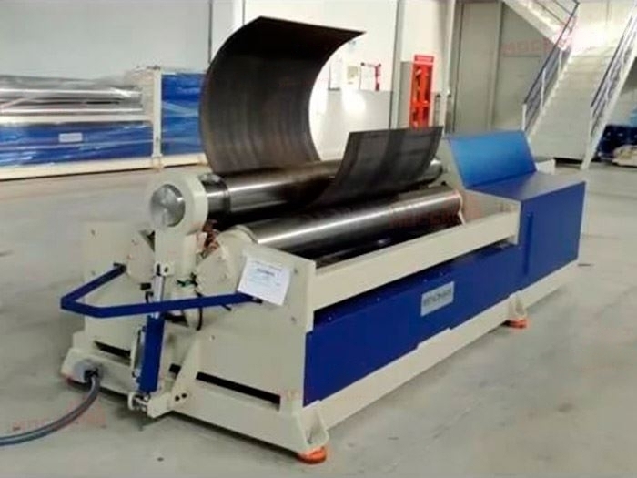 Мощные трехвалковые гидравлические вальцы Bendmak CY3R-HHS 230-30/8.0