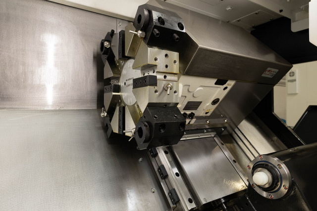 Токарно-фрезерный центр с наклонной станиной KTL 45/450