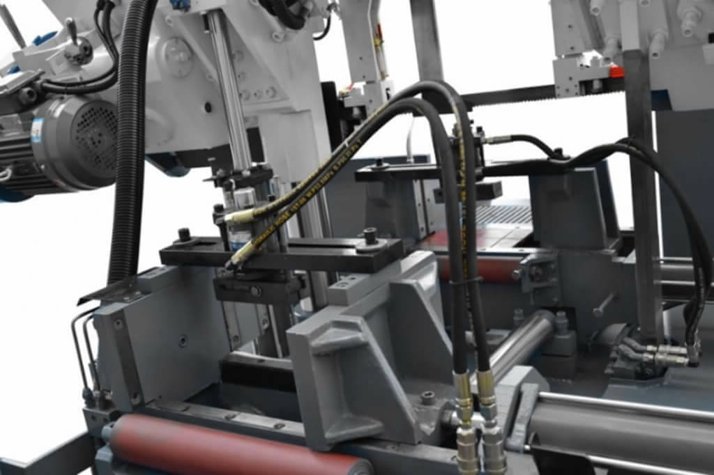 Автоматический ленточнопильный станок MetalMaster MSK-350