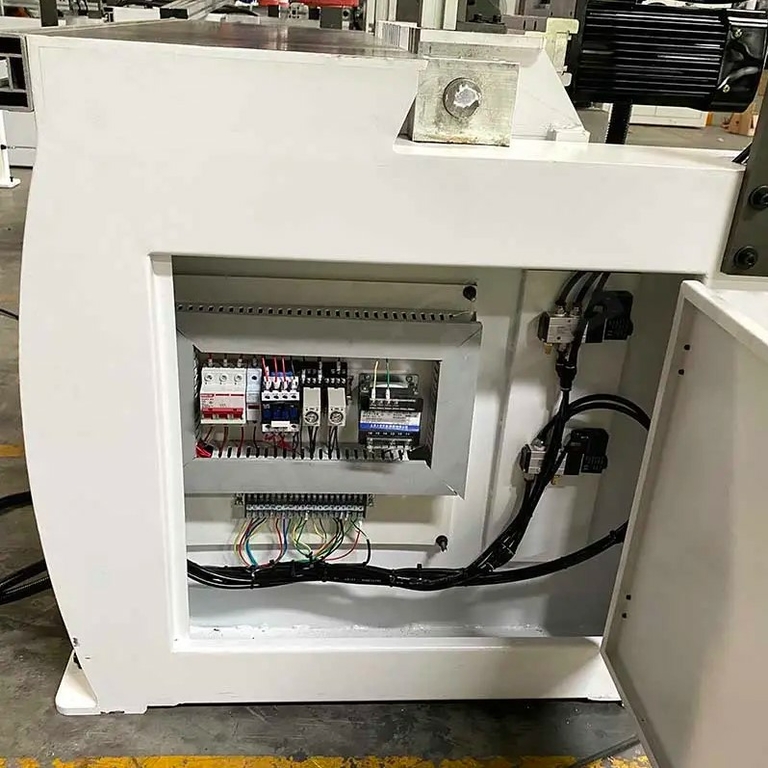 Сверлильно-присадочный станок MZ1