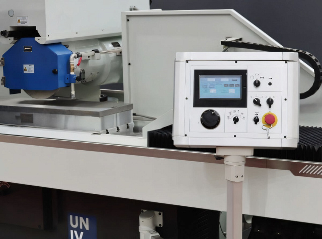 Плоскошлифовальный станок с контроллером (PLC) UNIVEQ USG 2063NC2