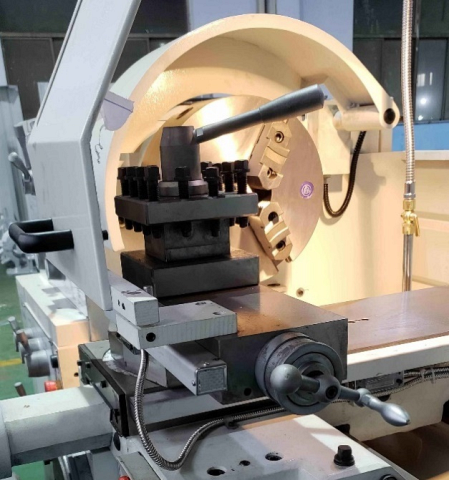 Токарно-винторезный станок CJ6250SB/2000 (УЦИ + Конусная линейка в комплекте)