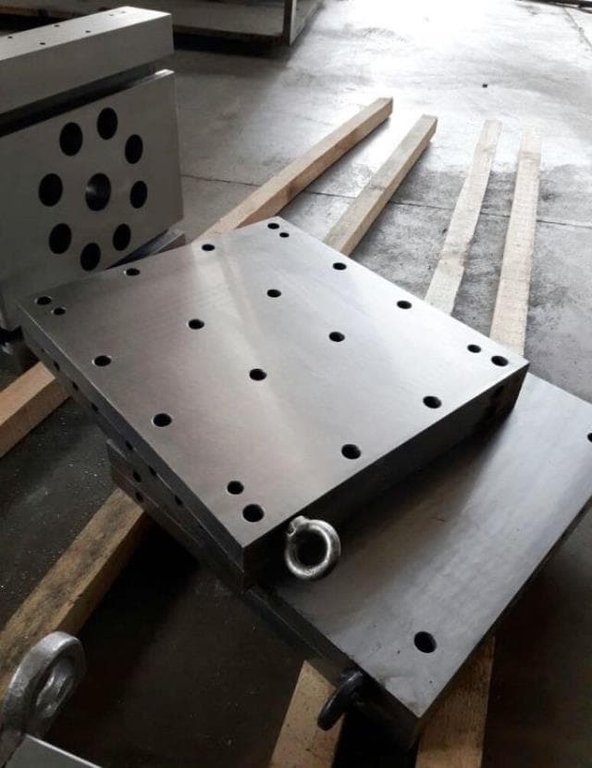 Нагревательные плиты к гидравлическому прессу ДГ24ХХ, ДЕ24ХХ артикул. 123218