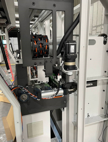 Автоматический резательно-рилёвочный центр с ЧПУ Beaver PACKMATIC TURBO 12K