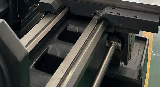 Токарный станок ЧПУ с горизонтальной станиной MetalTec NEXT 50х2000 (KND)