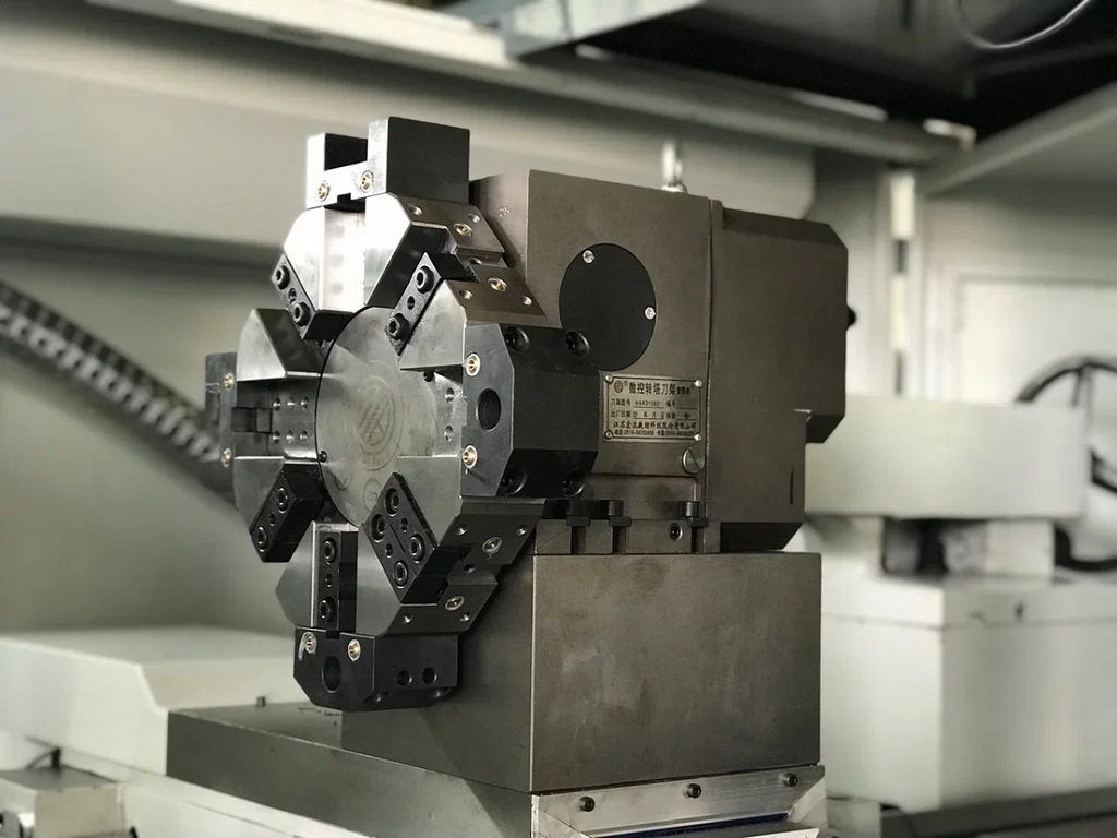 Токарный станок ЧПУ с горизонтальной станиной MetalTec NEXT 50х2000 (KND)