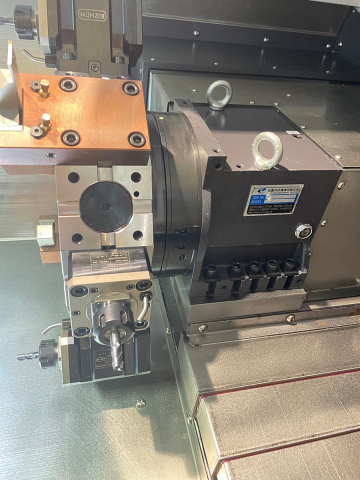 Токарный центр SPECTR TL2000LY/750