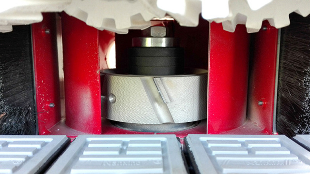 Автоматический кромкооблицовочный станок Nanxing NB6J