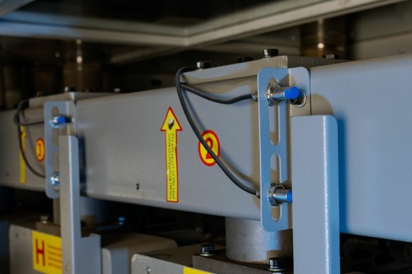 Автоматический рельефно-шлифовальный станок KDT PM7-1300/1000/650