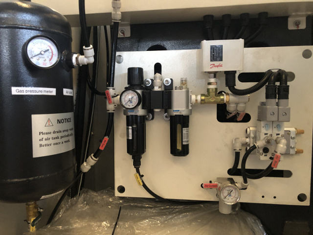 Фрезерный обрабатывающий центр KVL1670