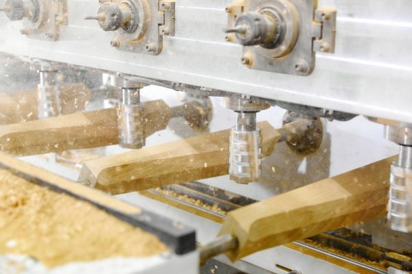 Пятиосевой  обрабатывающий центр Changfeng CF FKC 4 1200