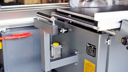 Форматно-раскроечный станок с электроподъёмом пильного узла Ltt W9D