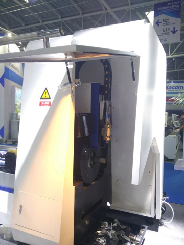 Оптоволоконная установка лазерного раскроя труб IRONMAC T6