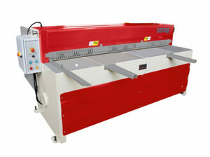 Гильотина электромеханическая OSTAS ORGM 1050X3