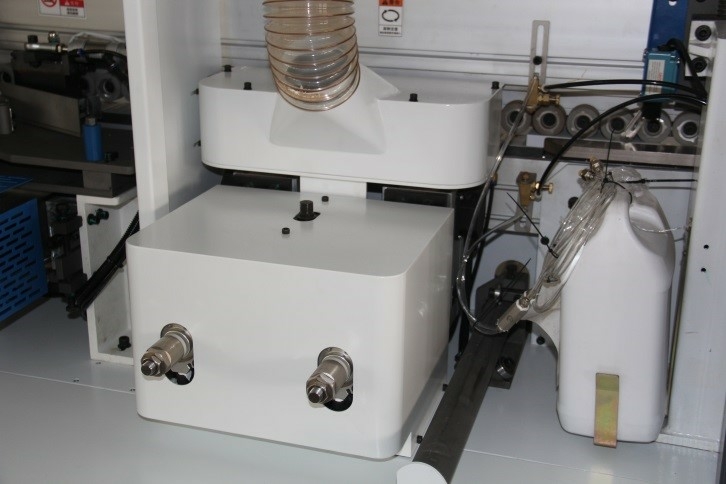 Кромкооблицовочный автоматический станок BJD F770J