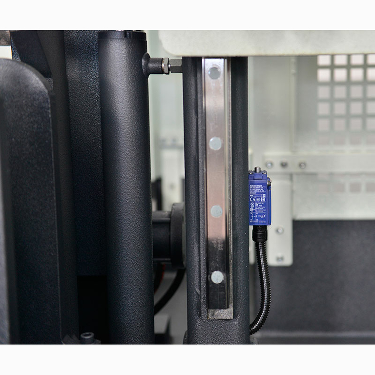 Ленточнопильный станок Beka-Mak P-SAW 330CS