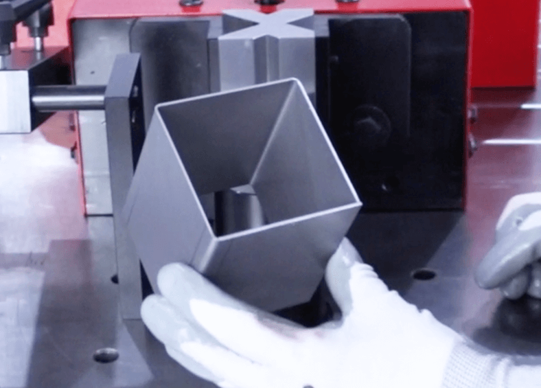 Гидравлический горизонтальный пресс NEDMACH N-HP 60