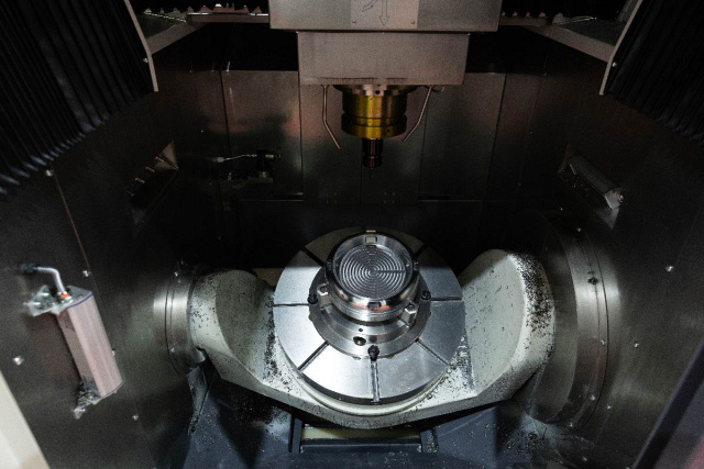 Фрезерный обрабатывающий центр IRONMAC IMU-5X 500 PRO