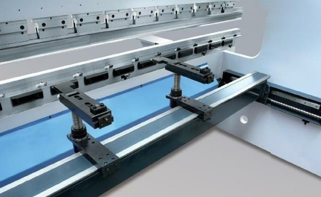 Листогибочный пресс с ЧПУ Smd PBA-160/3100