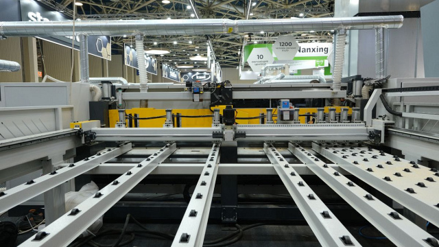 Форматно-раскроечный центр с ЧПУ EXCITECH EP 330