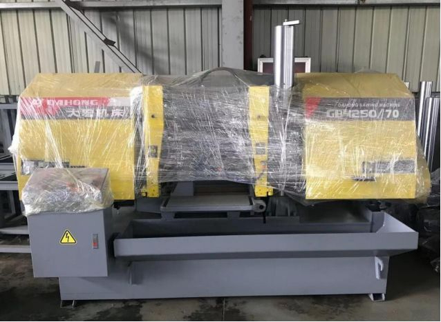 ДВУХКОЛОННЫЙ ЛЕНТОЧНОПИЛЬНЫЙ СТАНОК GB4250