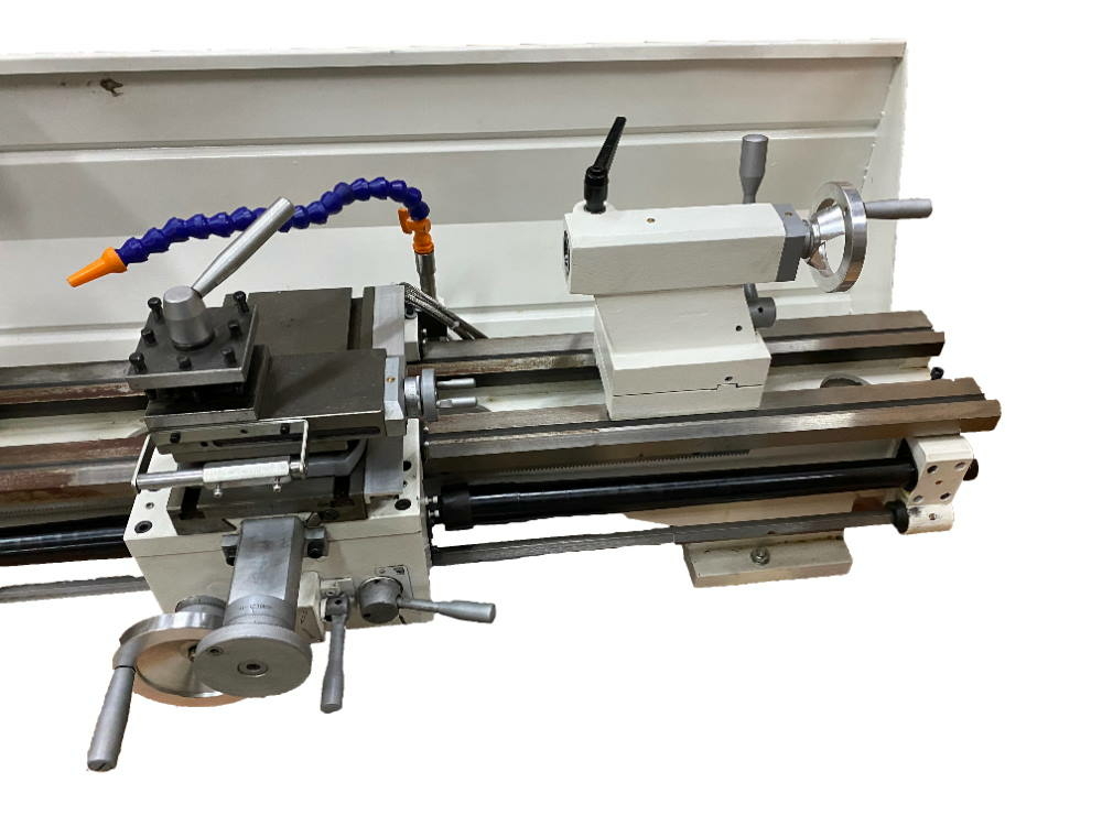 Токарно-винторезный станок REALREZ 310x900 400V (УЦИ+СОЖ) с подставкой