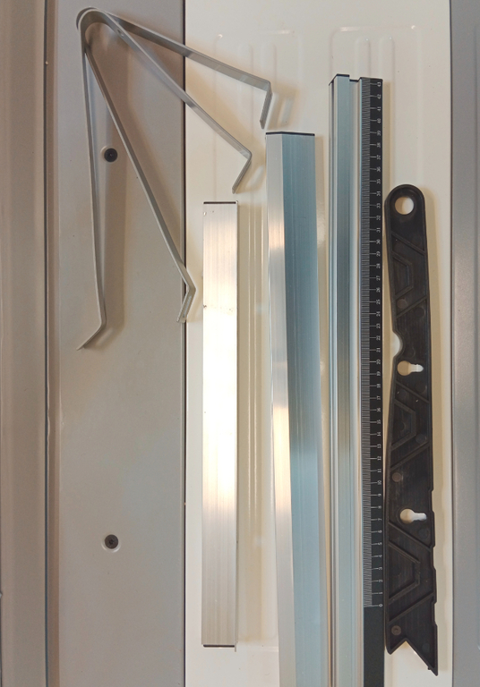 Распиловочный станок REALREZ RWTS 254, 1800W