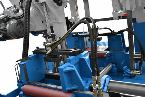 Автоматический колонный ленточнопильный станок Cormak H-300 HA